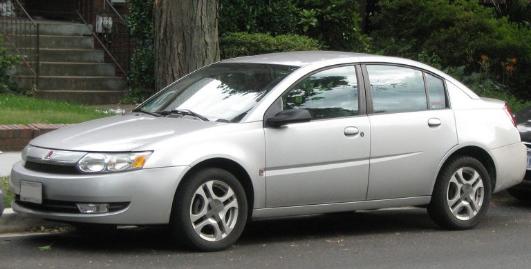 2007 Saturn Ion Review: A Mediocre Budget Compact, but the Red Line is a Gem